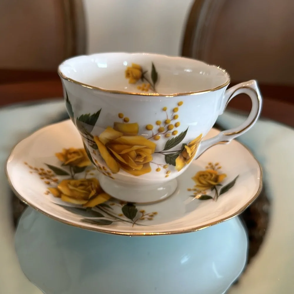 Vintage Royal Vale Pedestal Teacup & Saucer Yellow Rose #8273